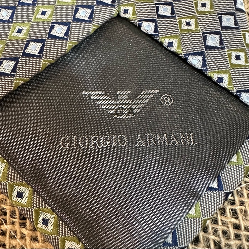 Giorgio Armani 100% Silk Checked Pattern Tie  Navy Green & Cream 4 X 60 inches - Picture 3 of 8